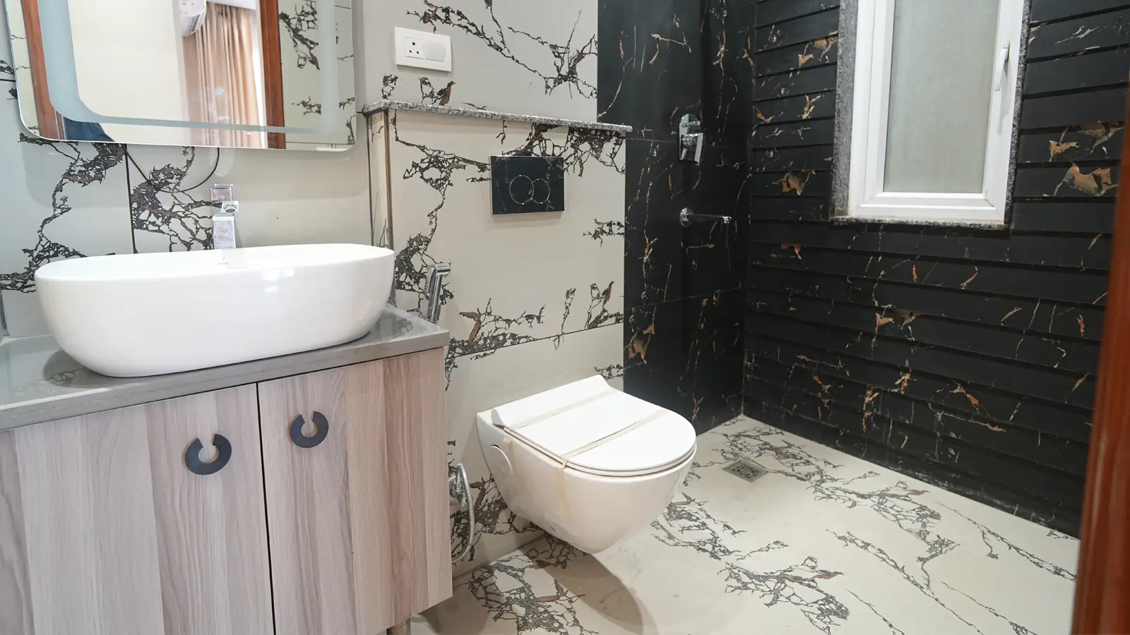 3 Bhk Bedroom in Sector 63A gurgaon
